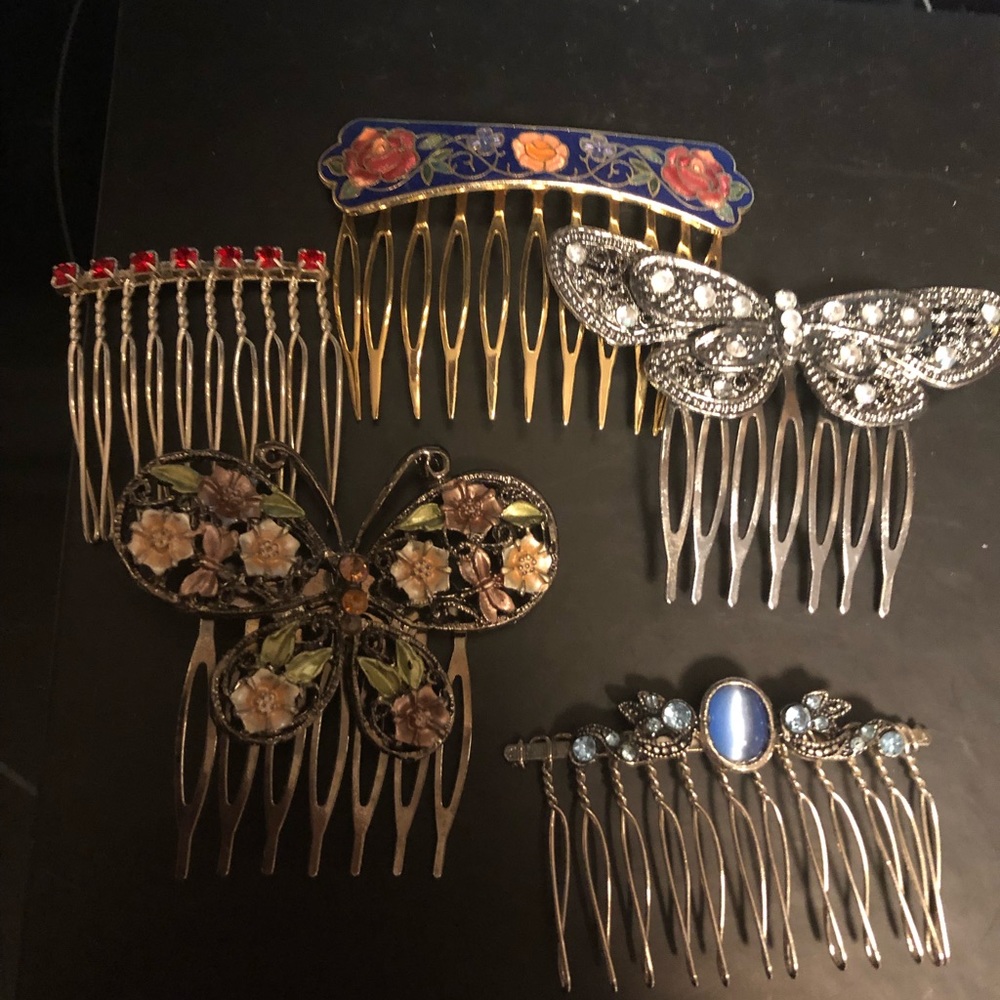 5 Vintage Hair Comb Bundle- 558 $45 or $40 w/offer